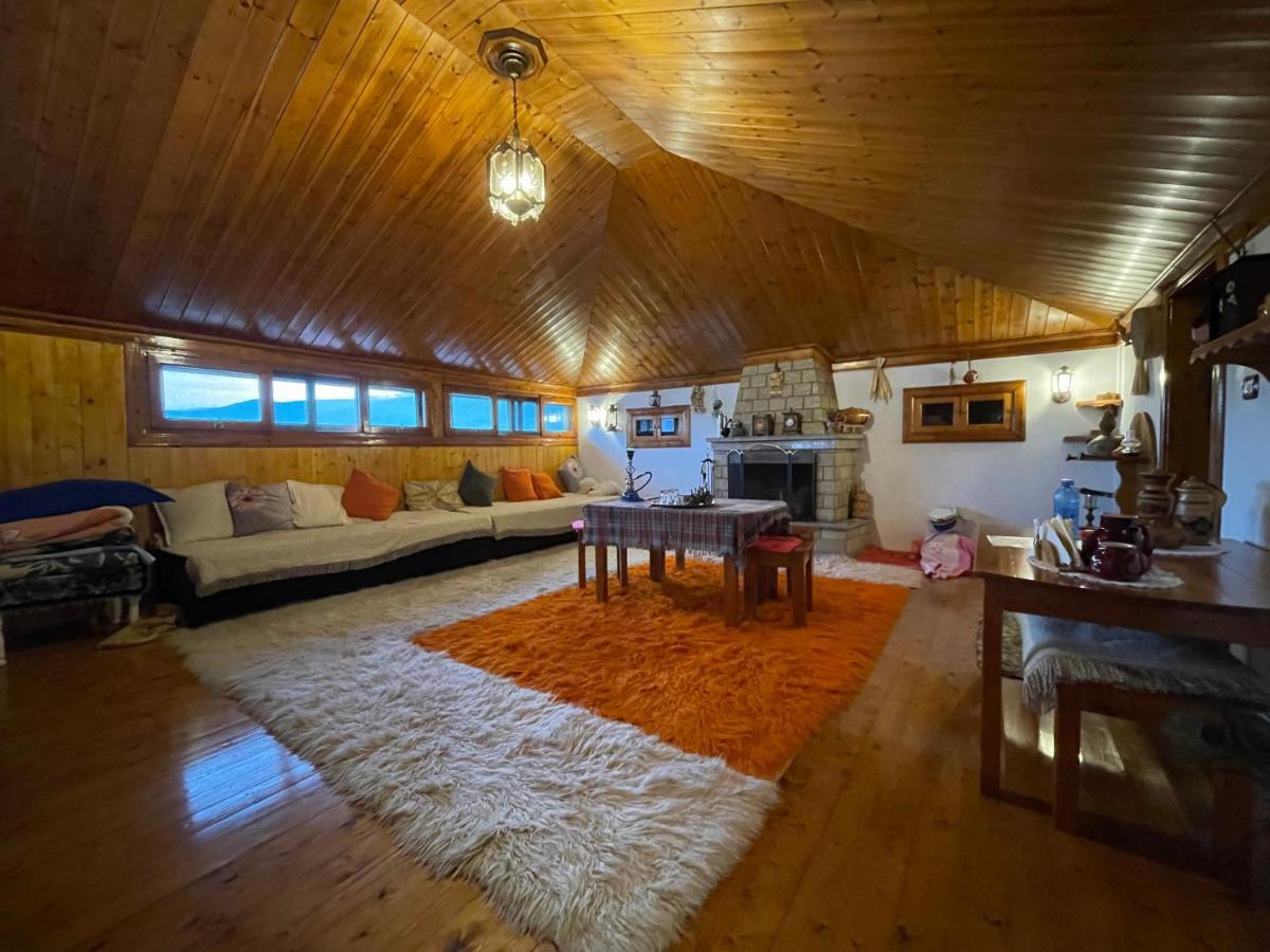 Raisa Guesthouse 12 Berat Ngoại thất bức ảnh