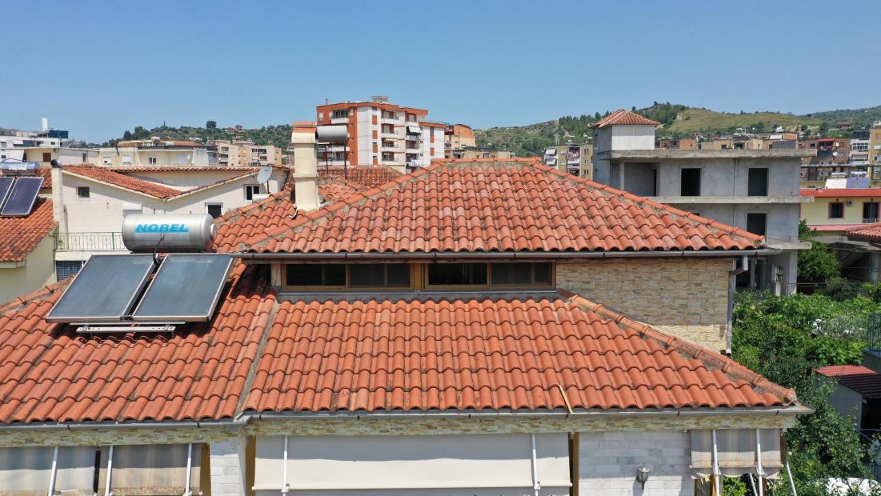 Raisa Guesthouse 12 Berat Ngoại thất bức ảnh