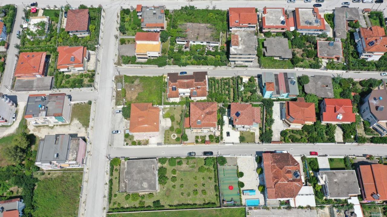 Raisa Guesthouse 12 Berat Ngoại thất bức ảnh
